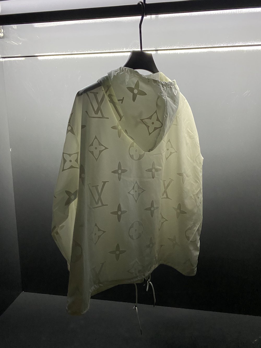 L Monogram noctilucous Coat